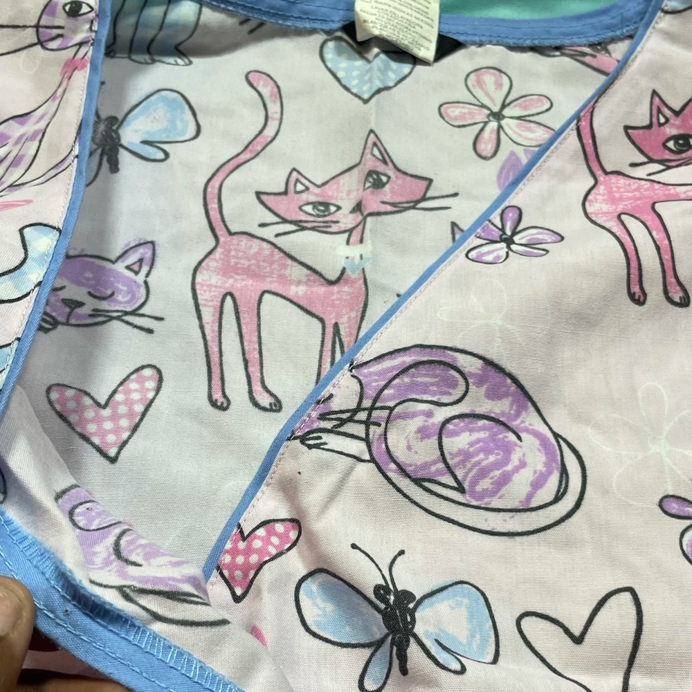 Pink Kittens Patterned Scrub Top - Picture 3 of 5